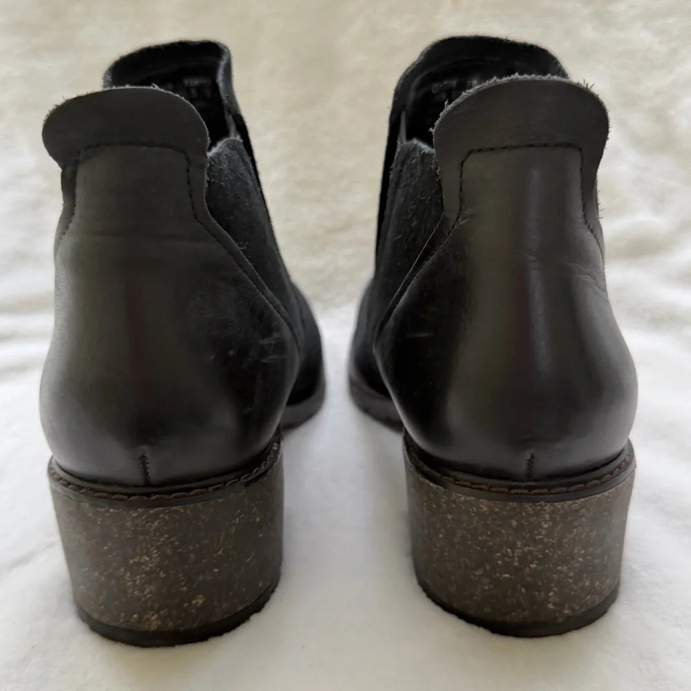 Aetrex Frankie Black Size 8.5 Boots Ankle Bootie Leather Suede Water Resistant